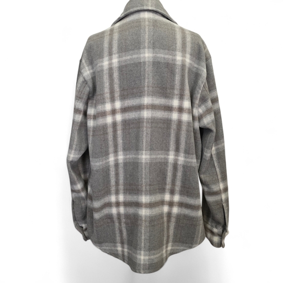 C By One Gray White Plaid Women's Button Down Flannel Jacket - Picture 5 of 9